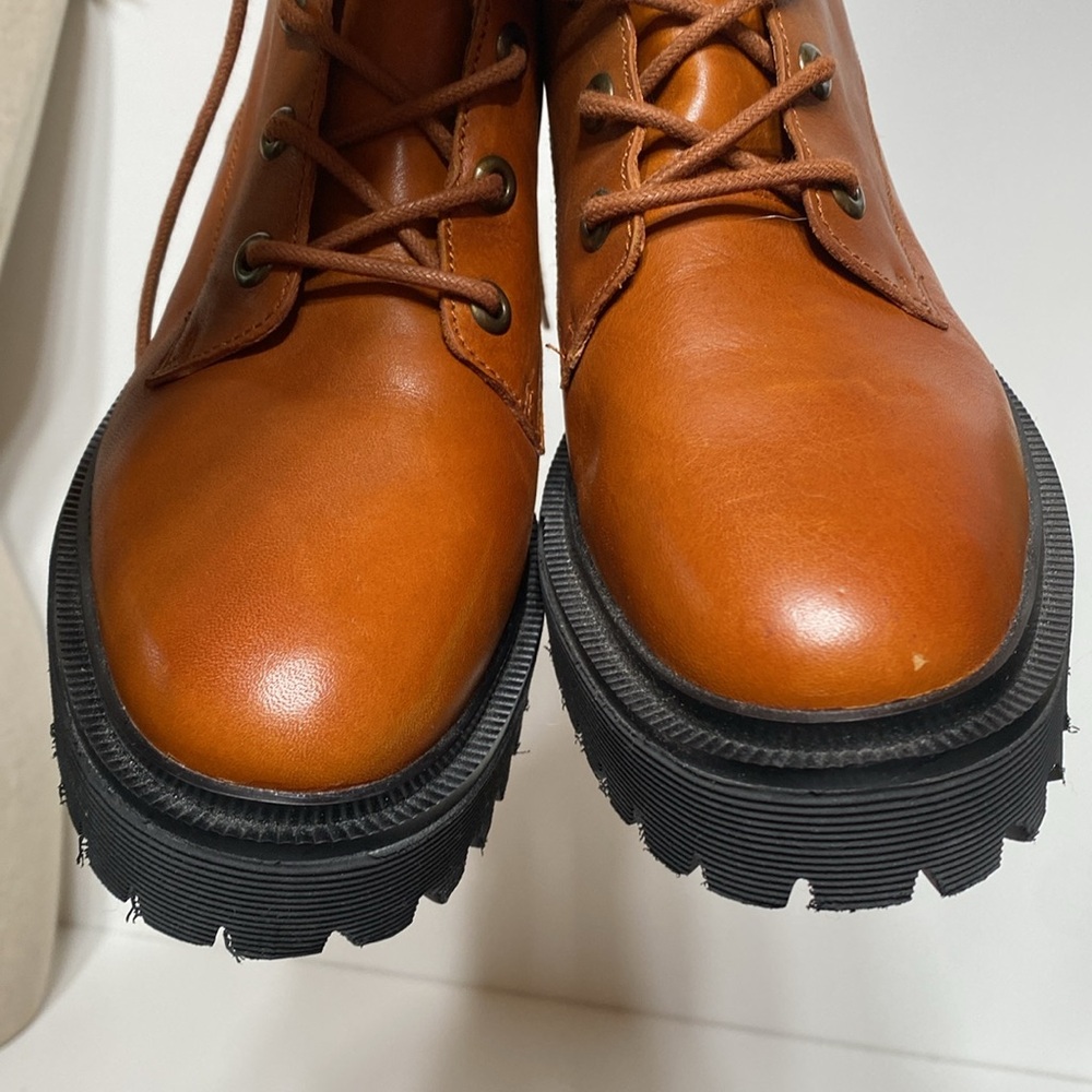 Madewell The Rayna Lace Up Leather Boots - Picture 15 of 17